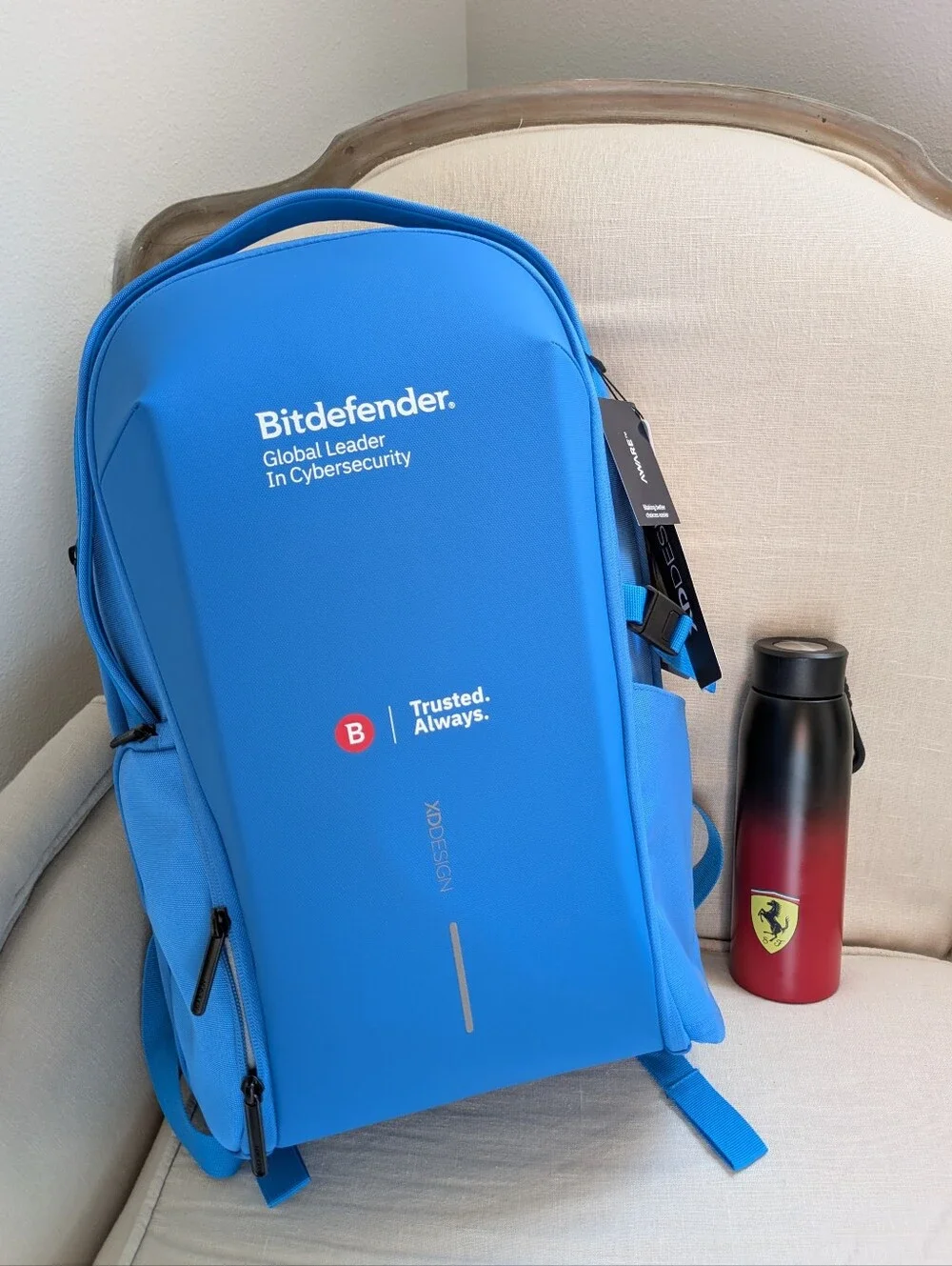 XD Design Bobby Bizz Backpack (Bitdefender Graphic) - Teal